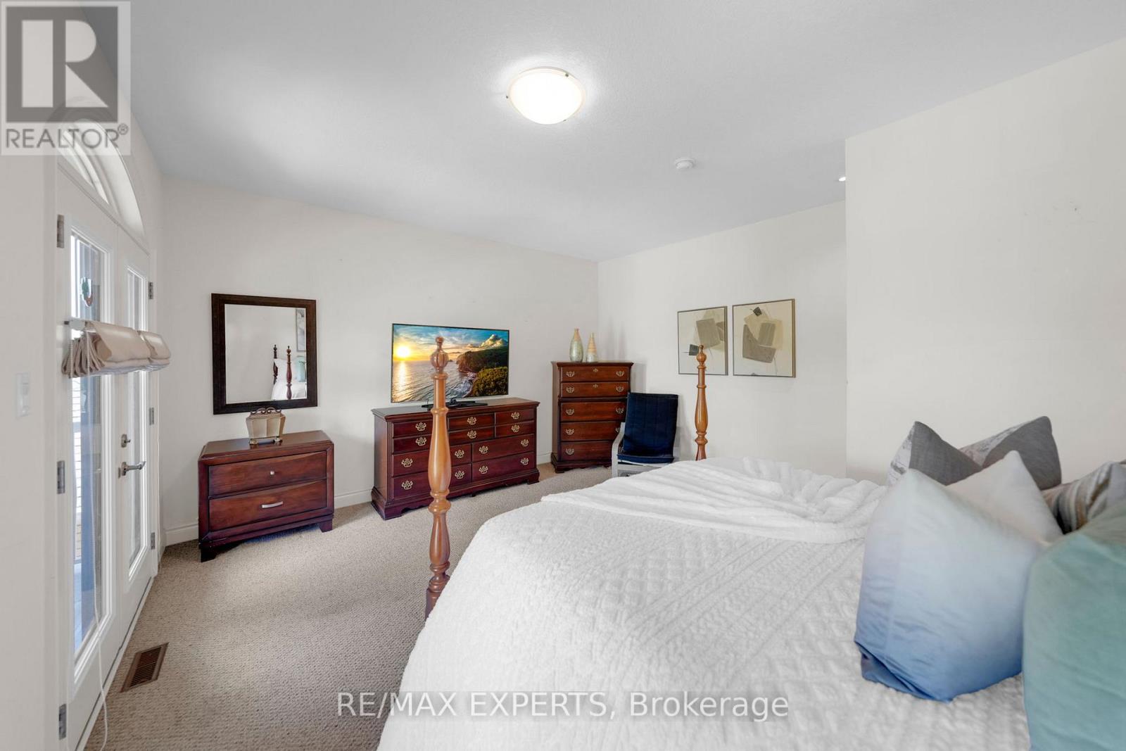 40 HILLCREST DRIVE - 34