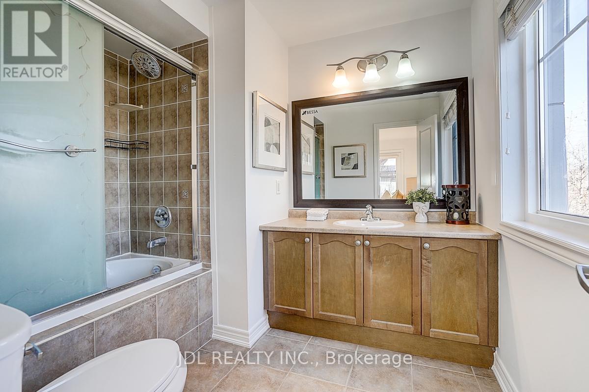 46 BRAEHEAD DRIVE - 34