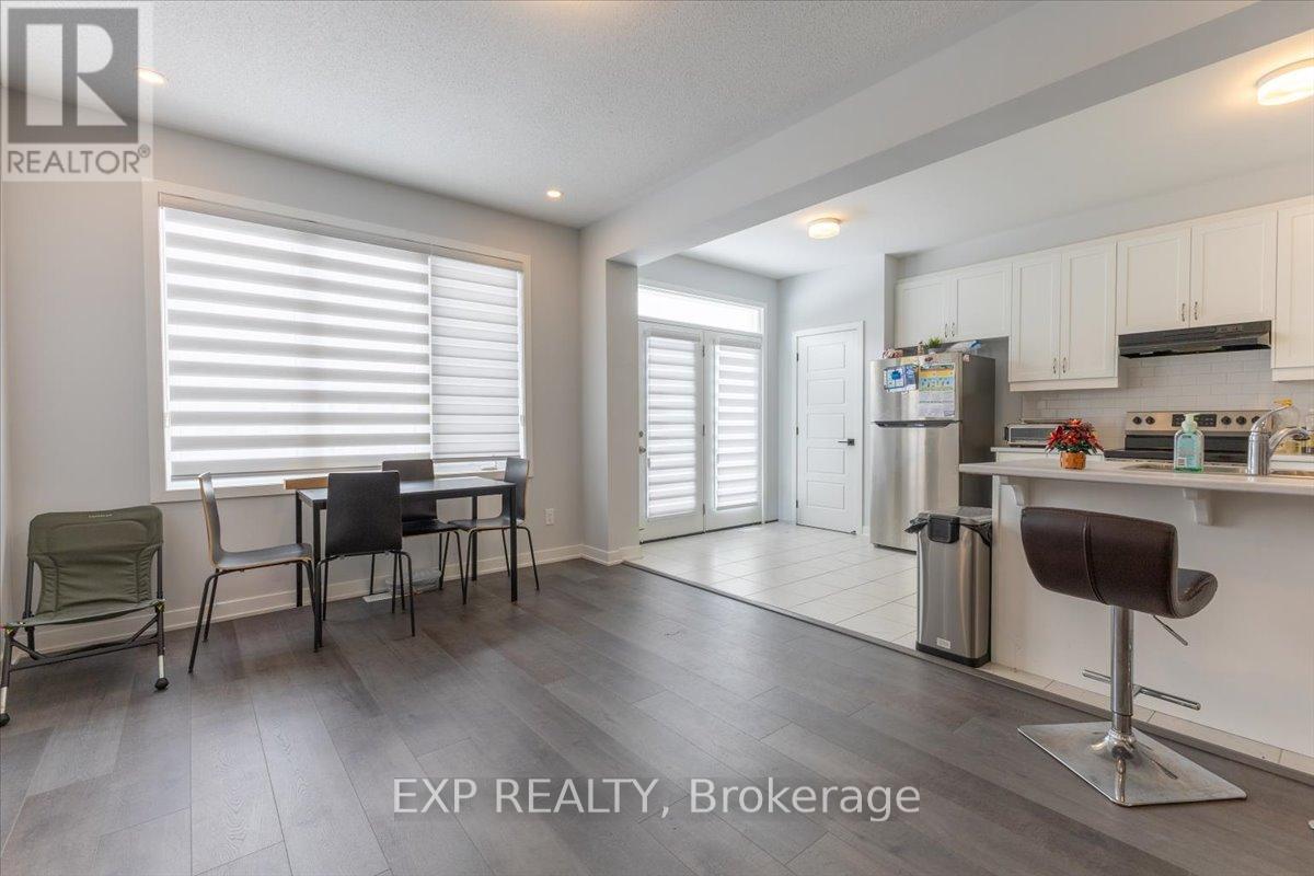297 BILLRIAN CRESCENT - 5