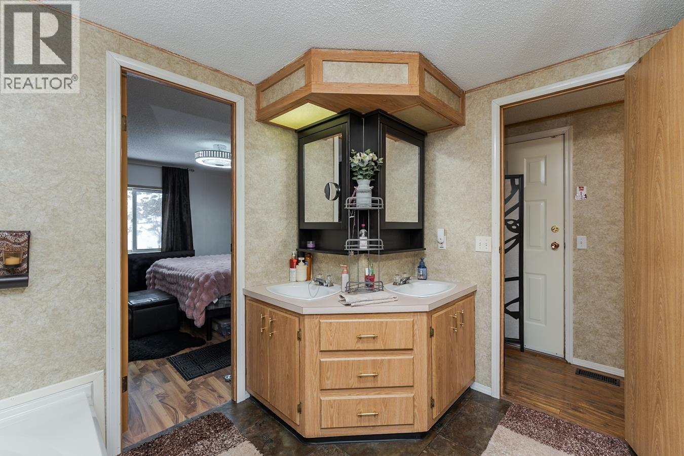 #12 5130 NORTH NECHAKO ROAD - 34