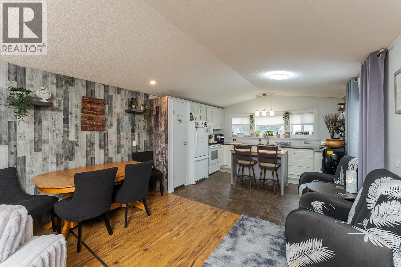 #12 5130 NORTH NECHAKO ROAD - 17