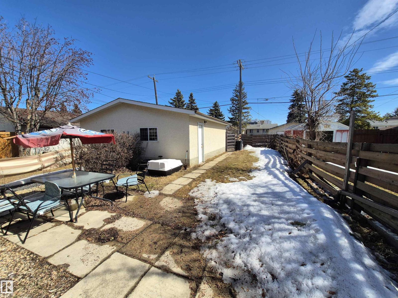 8725 152 ST NW, Edmonton