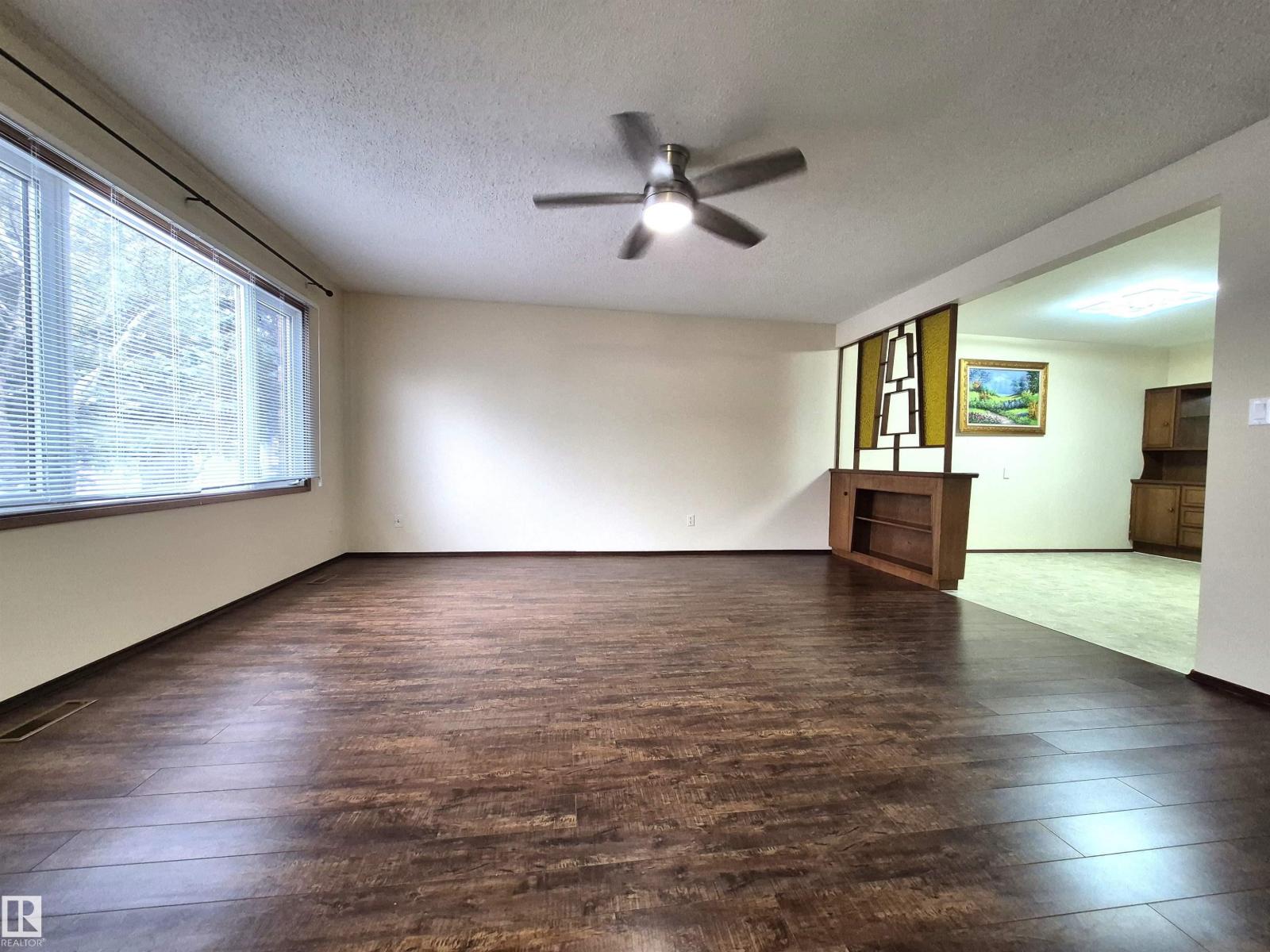 8725 152 ST NW, Edmonton