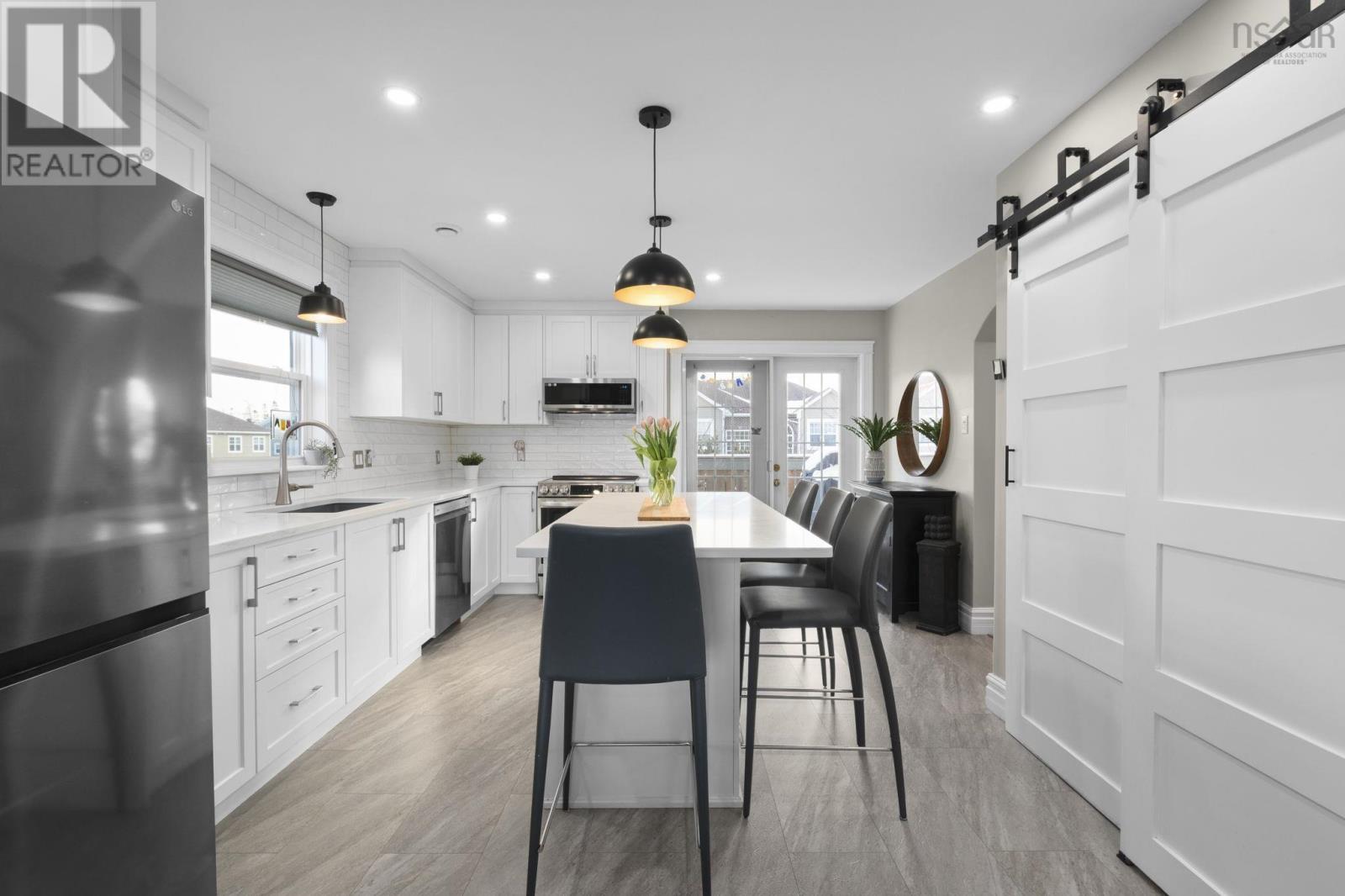 833 BASINVIEW DRIVE - 10