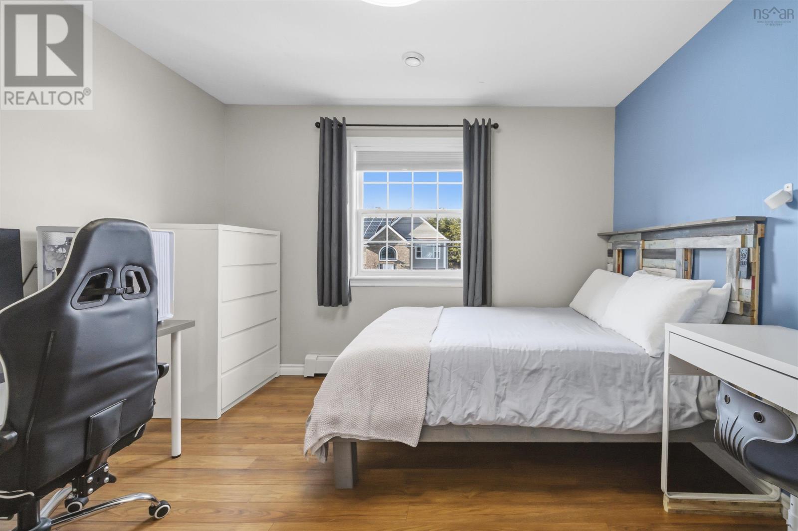 833 BASINVIEW DRIVE - 28