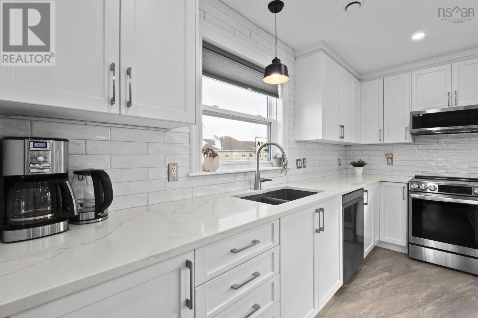 833 BASINVIEW DRIVE - 8