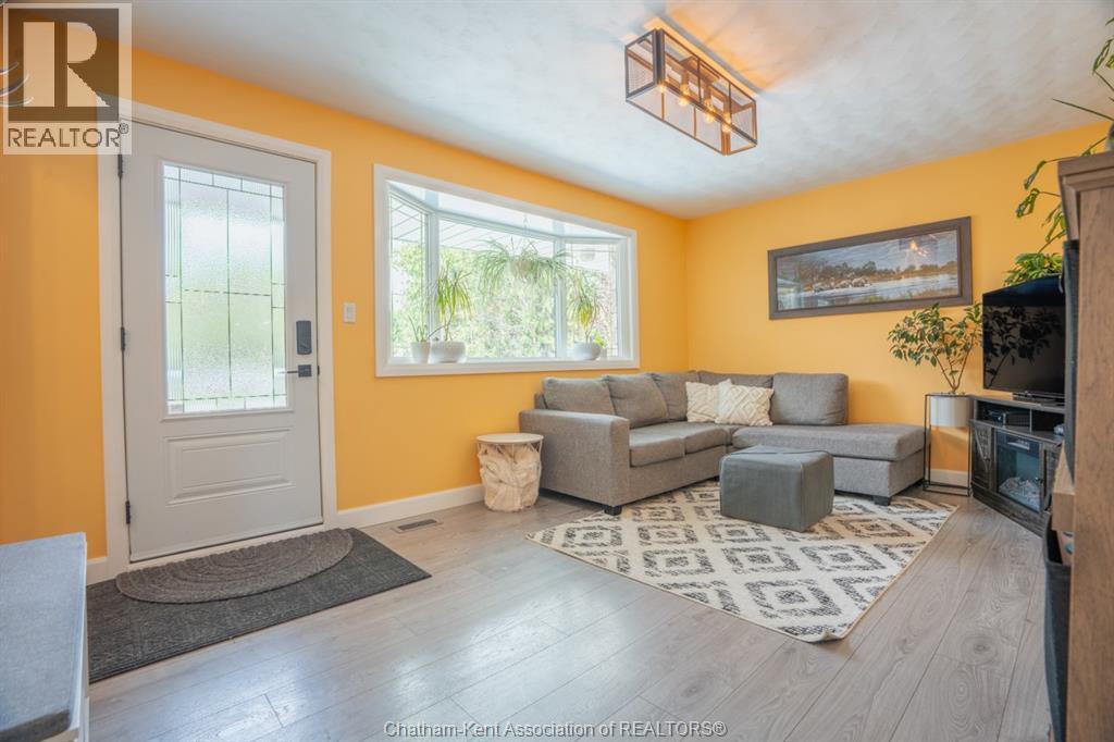 7138 BENOIT DRIVE - 8