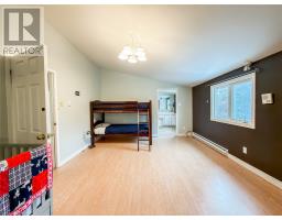 129 Marine Drive thumbnail 18