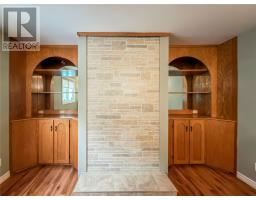 129 Marine Drive thumbnail 35