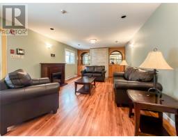 129 Marine Drive thumbnail 34