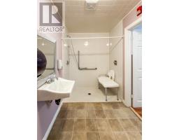 129 Marine Drive thumbnail 40