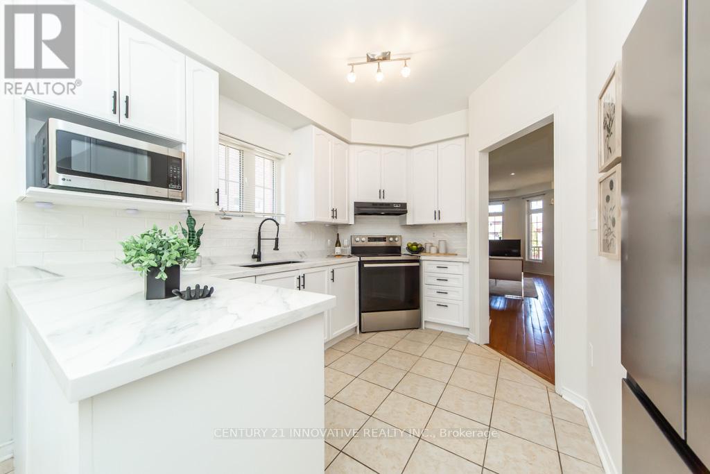 63 RAINBOW VALLEY CRESCENT - 19