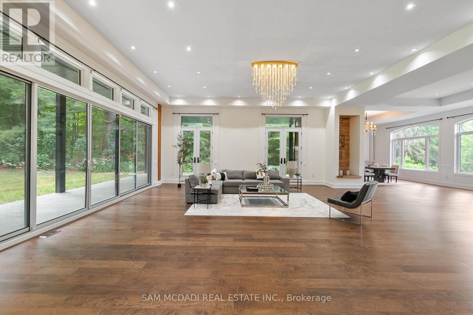 15 GLENVIEW HEIGHTS LANE - 11