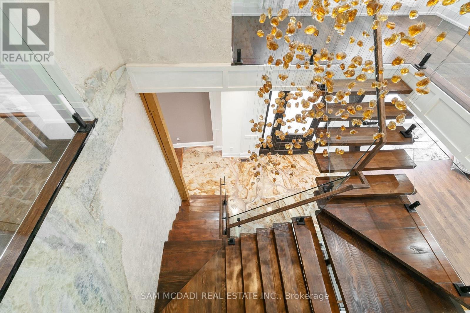 15 GLENVIEW HEIGHTS LANE - 19