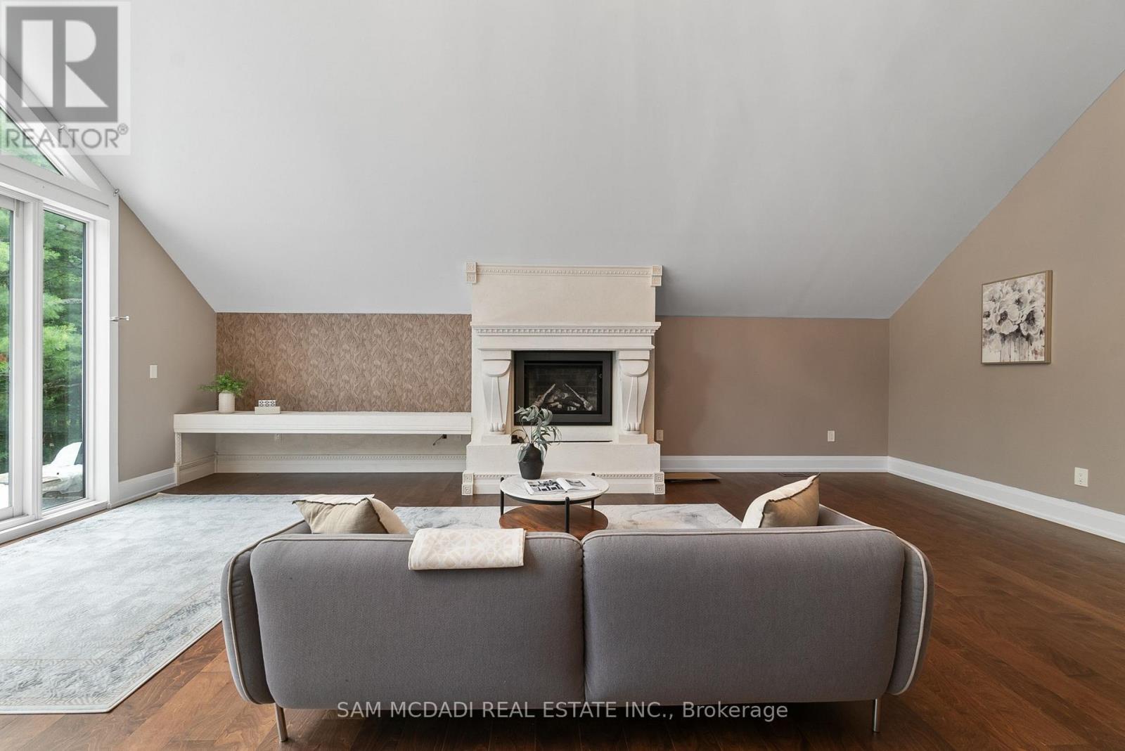 15 GLENVIEW HEIGHTS LANE - 22