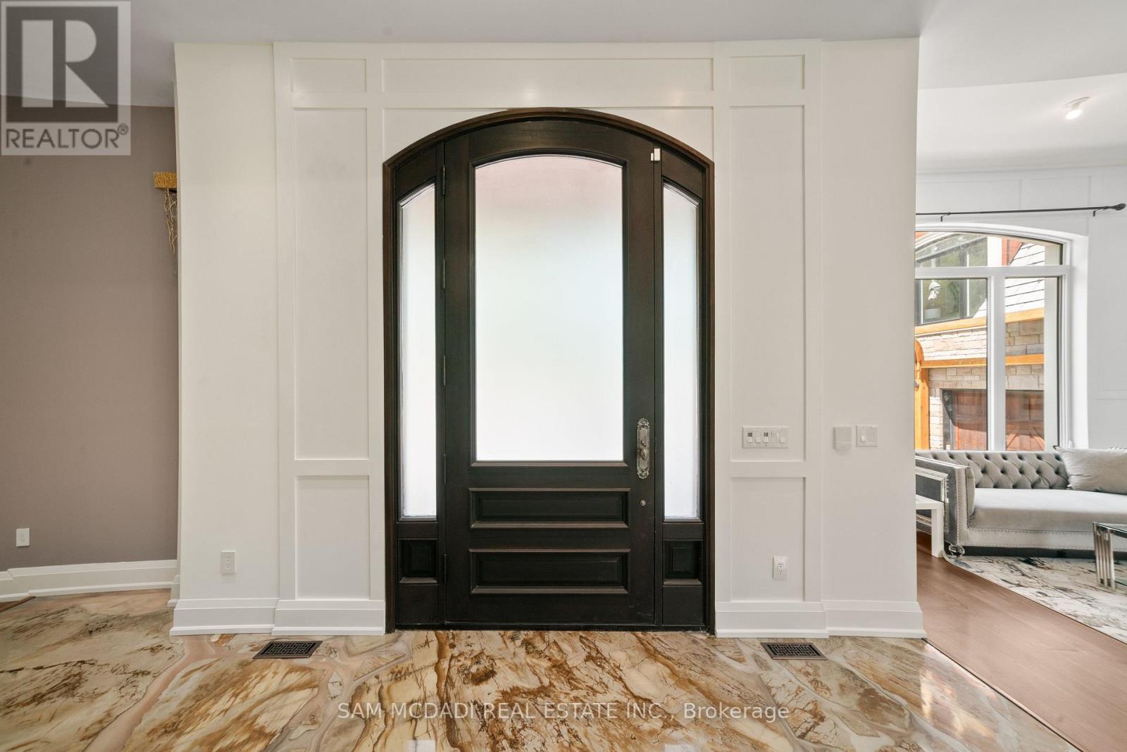 15 GLENVIEW HEIGHTS LANE - Image 3