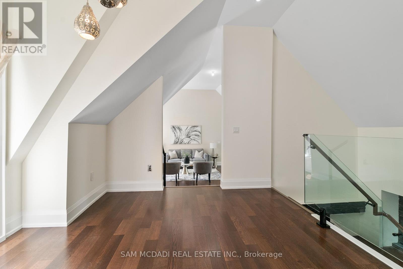 15 GLENVIEW HEIGHTS LANE - 36