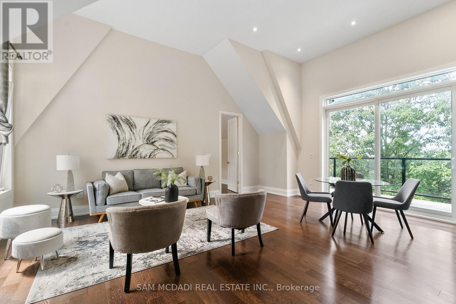 15 GLENVIEW HEIGHTS LANE - 37