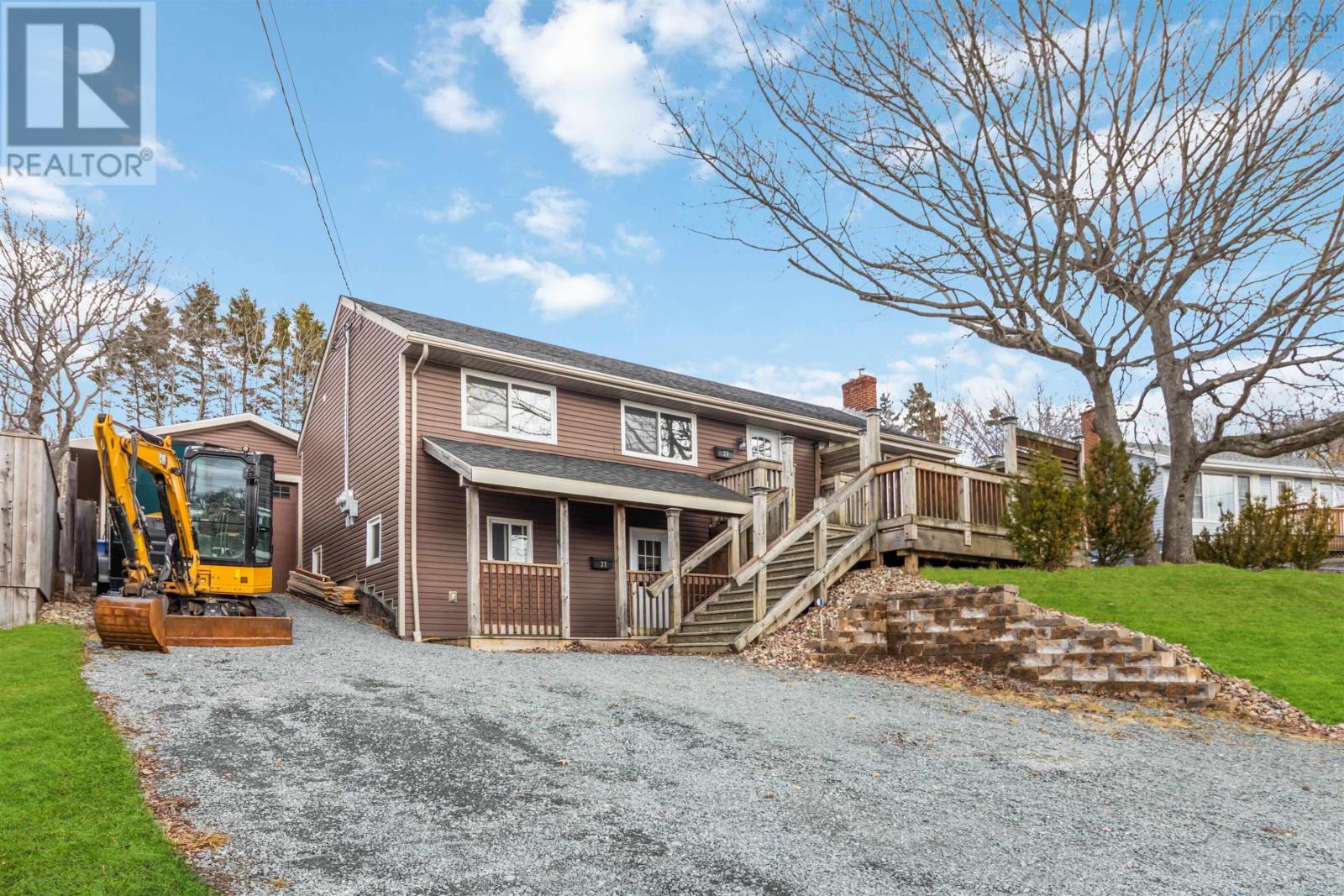 37 BELLE VISTA DRIVE - 37