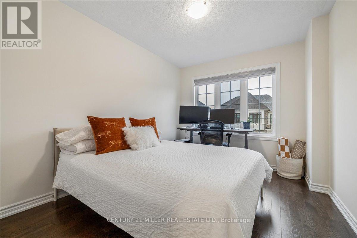 333 THIMBLEWEED COURT - 34