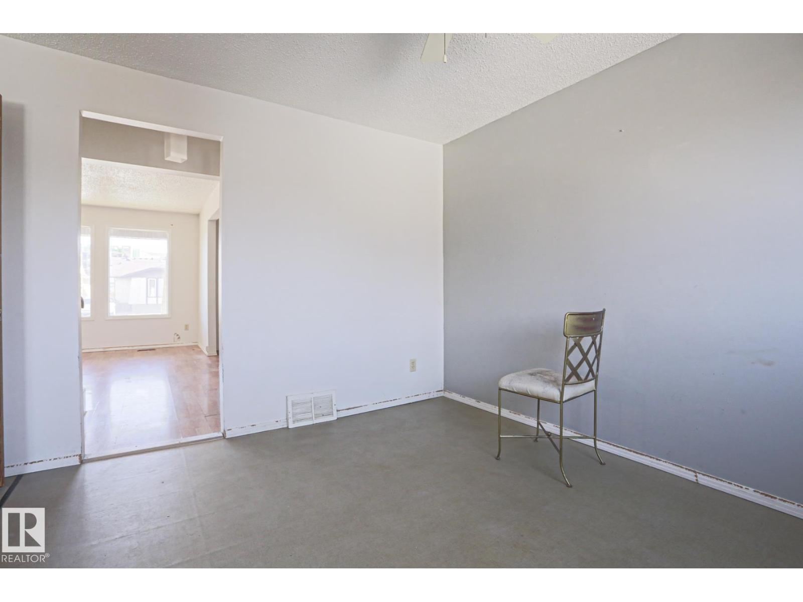 13818 114 ST NW NW, Edmonton