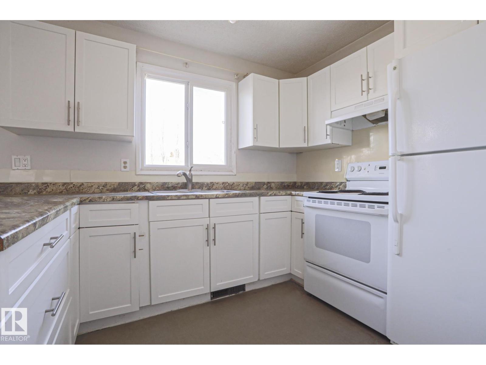 13818 114 ST NW NW, Edmonton