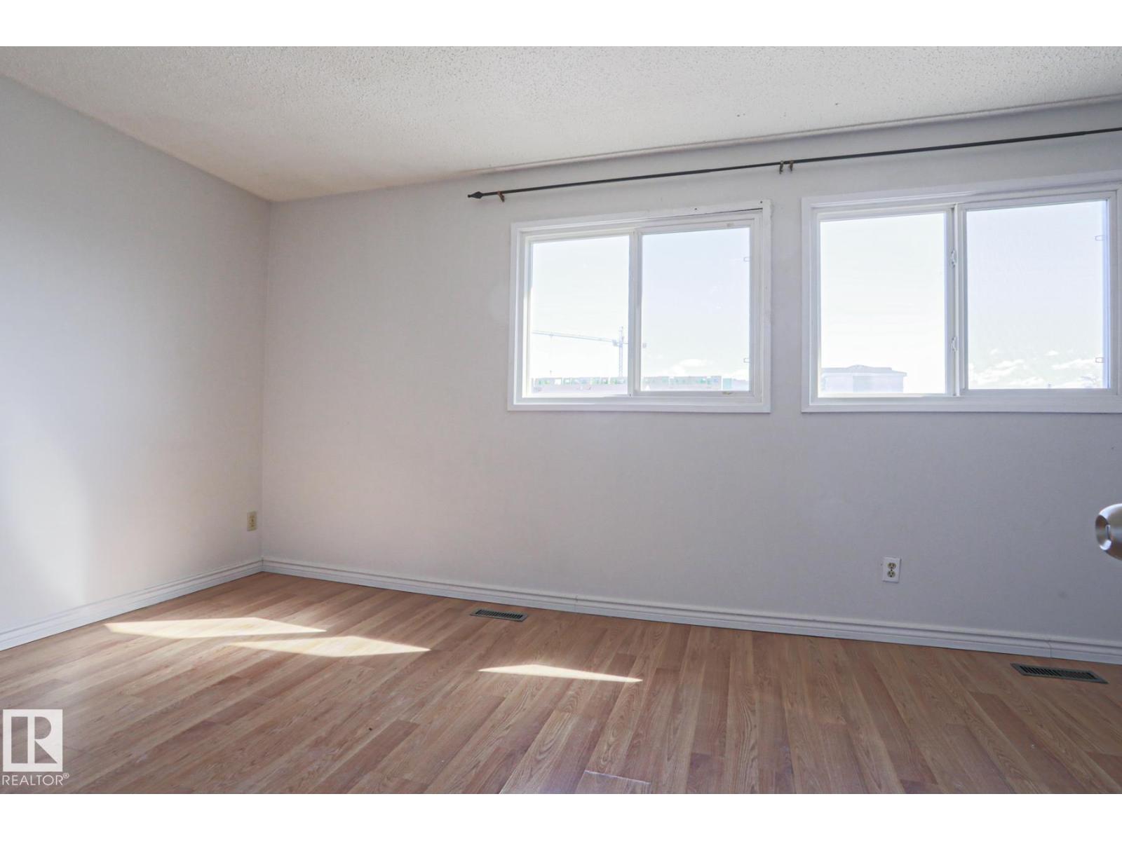 13818 114 ST NW NW, Edmonton