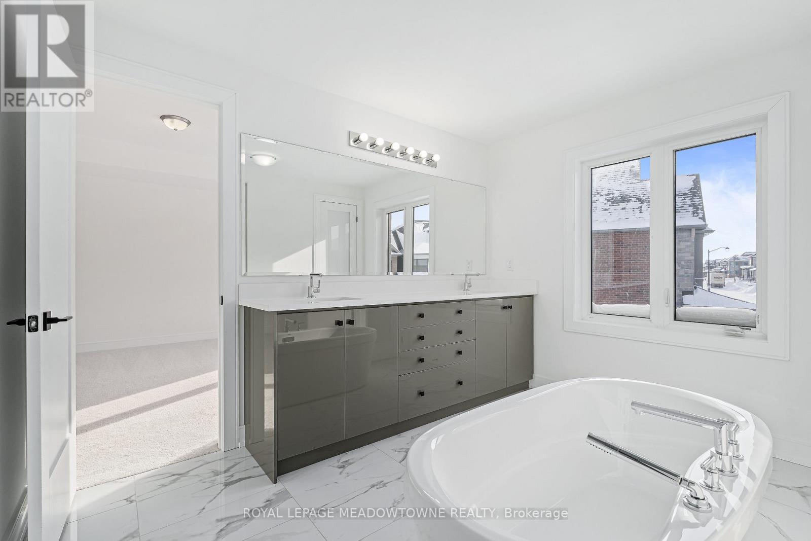 43 HENSHAW DRIVE — photo 17