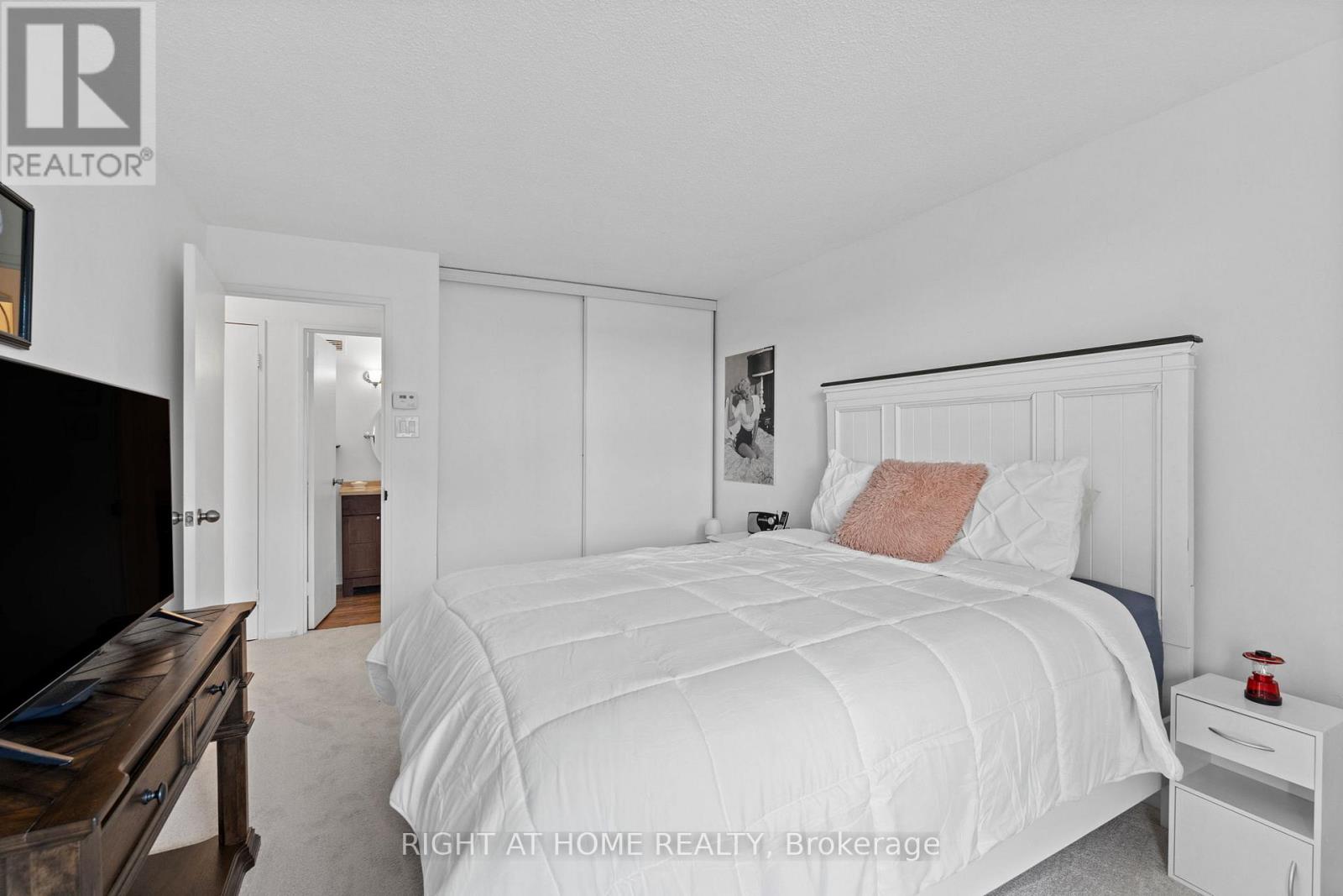 906 - 1171 AMBLESIDE DRIVE — photo 25