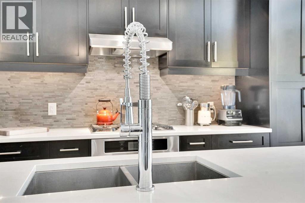 
          235 11 Avenue Northeast
            <br/>
            <span>Calgary</span>
            , 
            <span>AB</span>
             <span>T2E0Y9</span>
         - Photo 5