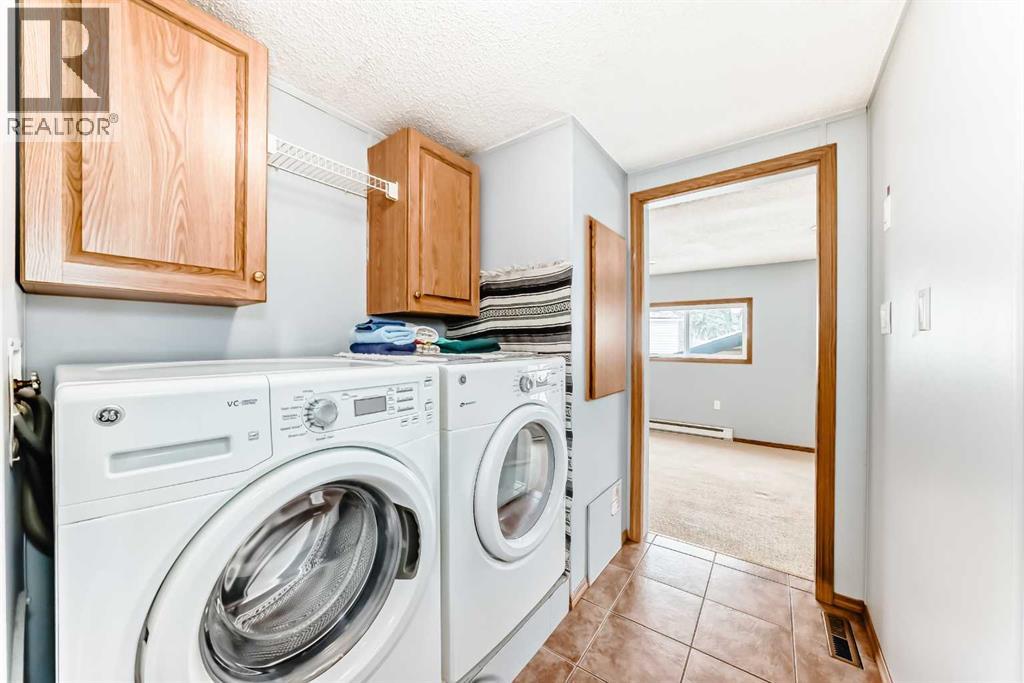 Single Family House Mobile Home for Sale in  Burroughs Circle NE Monterey Park Calgary 