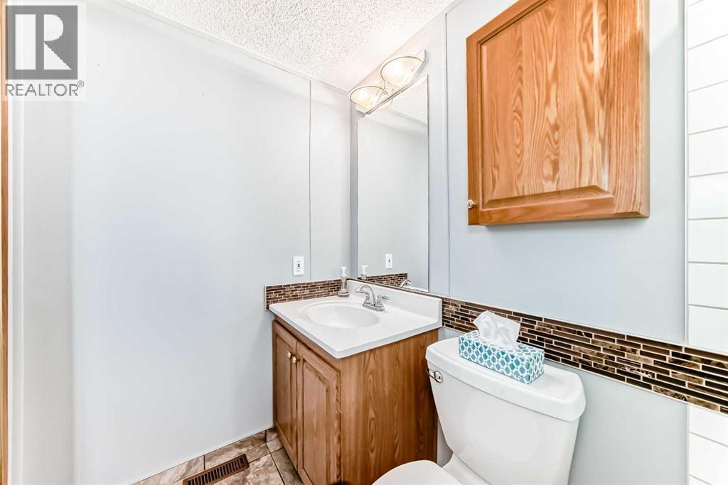 Single Family House Mobile Home for Sale in  Burroughs Circle NE Monterey Park Calgary 