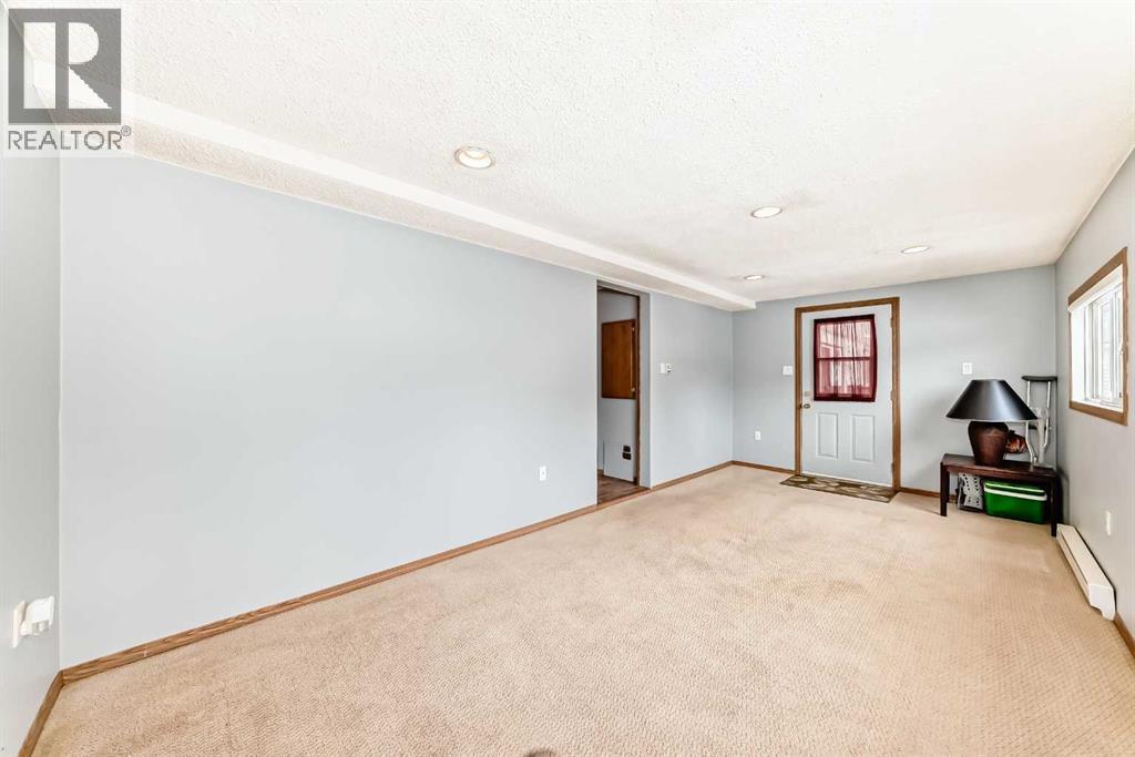 Single Family House Mobile Home for Sale in  Burroughs Circle NE Monterey Park Calgary 