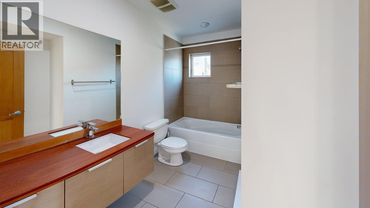 #B 503 10TH STREET S - 19