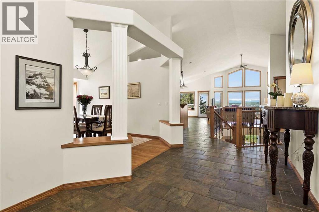 180 Gleneagles View, Cochrane