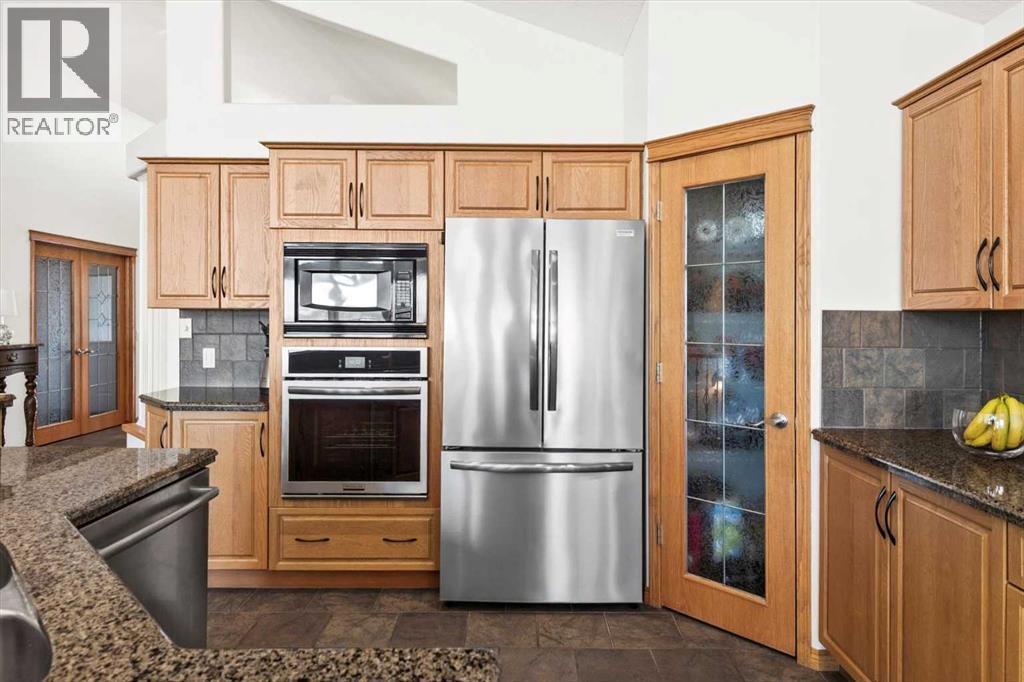 180 Gleneagles View, Cochrane