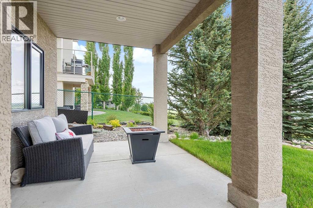 180 Gleneagles View, Cochrane