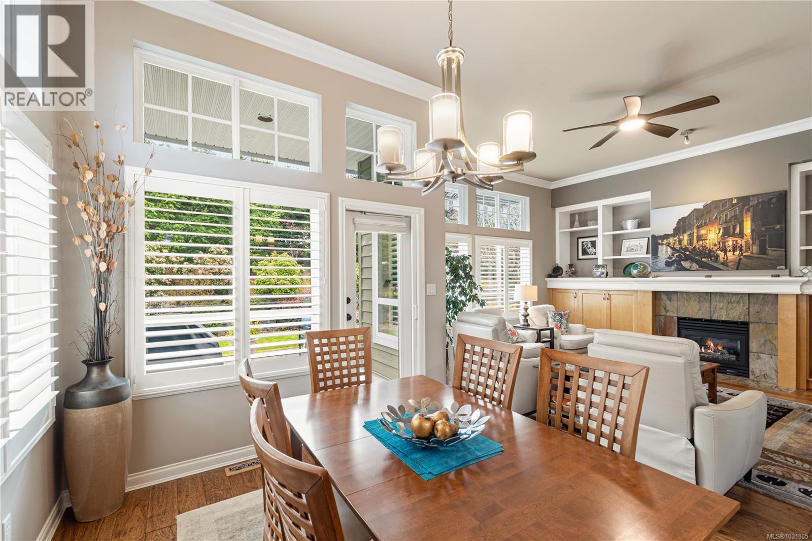 1376 BRITANNIA DR - 8