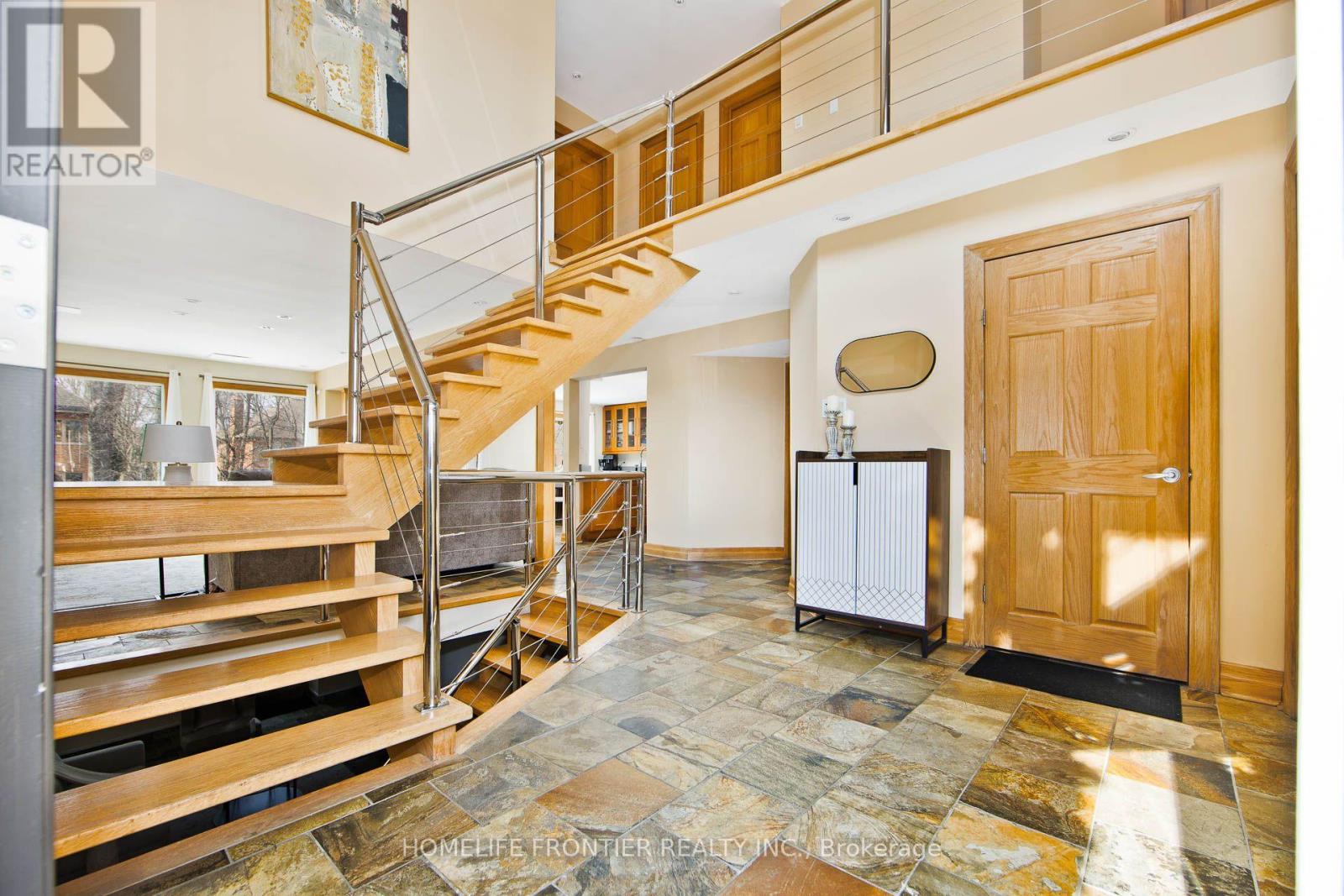 6124 HARDESTY CRESCENT - 3