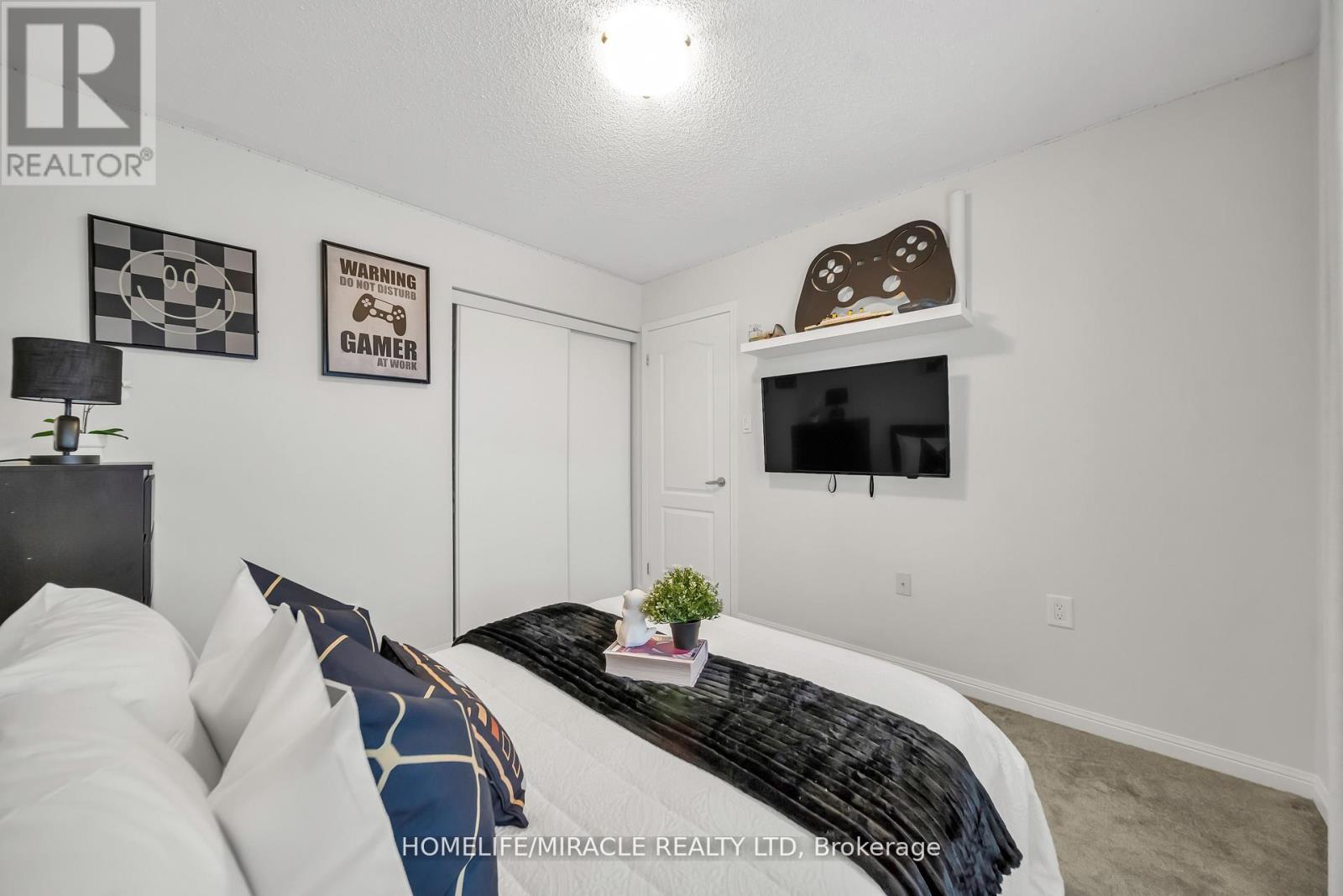 810 HEPBURN ROAD - 31