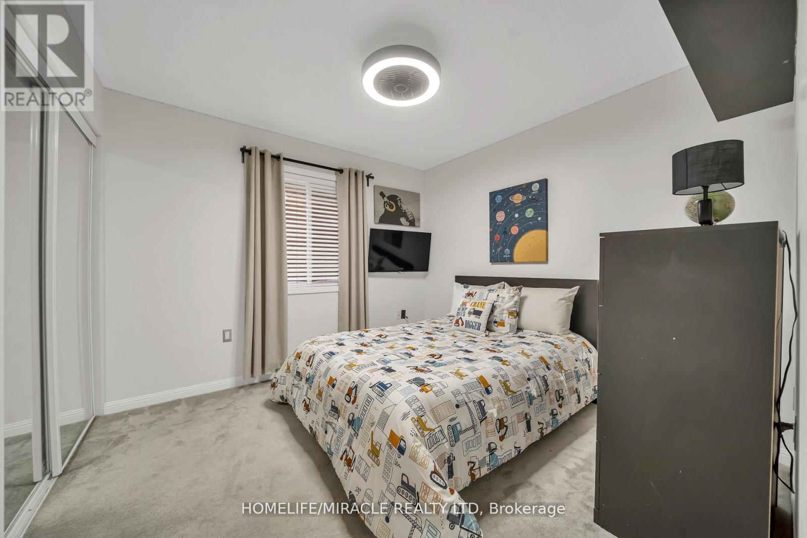 810 HEPBURN ROAD - 33