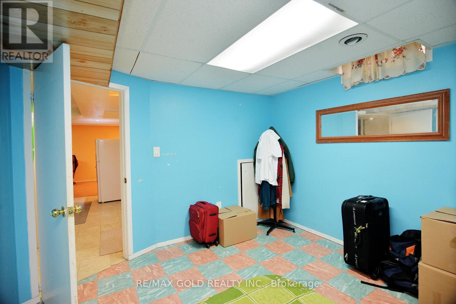 9 RAVENSWOOD DRIVE - 26