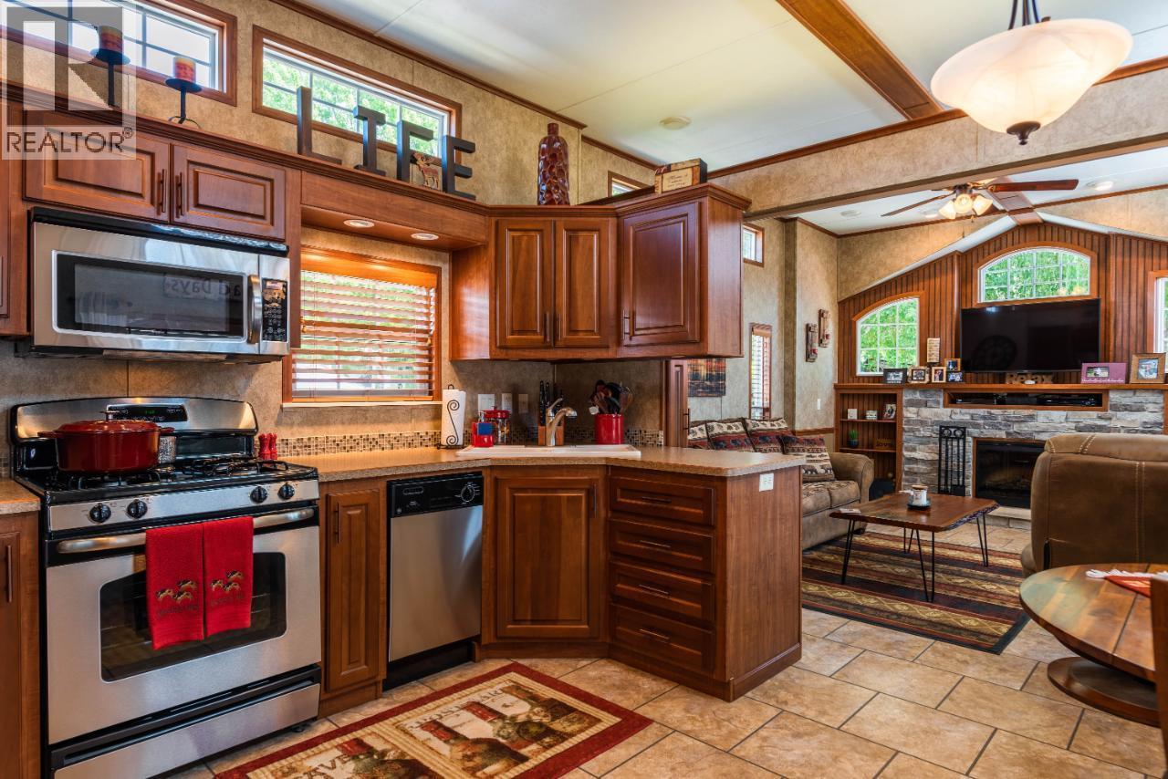 #108 1835 BAKERY FRONTAGE ROAD - 10