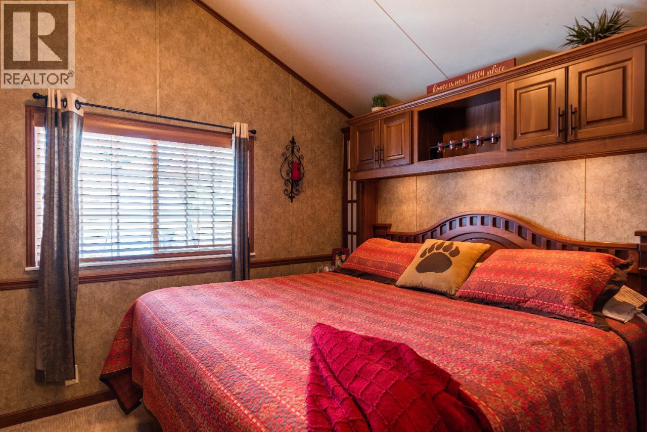 #108 1835 BAKERY FRONTAGE ROAD - 18