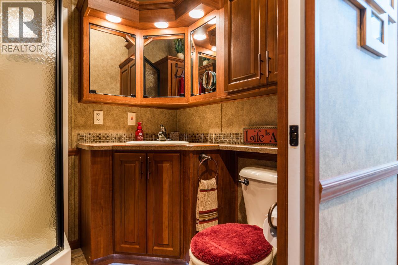 #108 1835 BAKERY FRONTAGE ROAD - 20