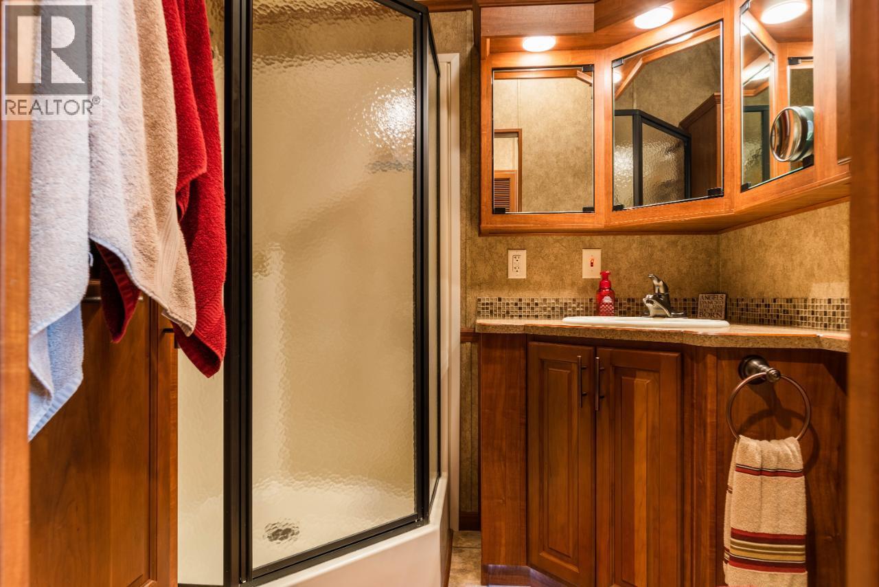 #108 1835 BAKERY FRONTAGE ROAD - 21