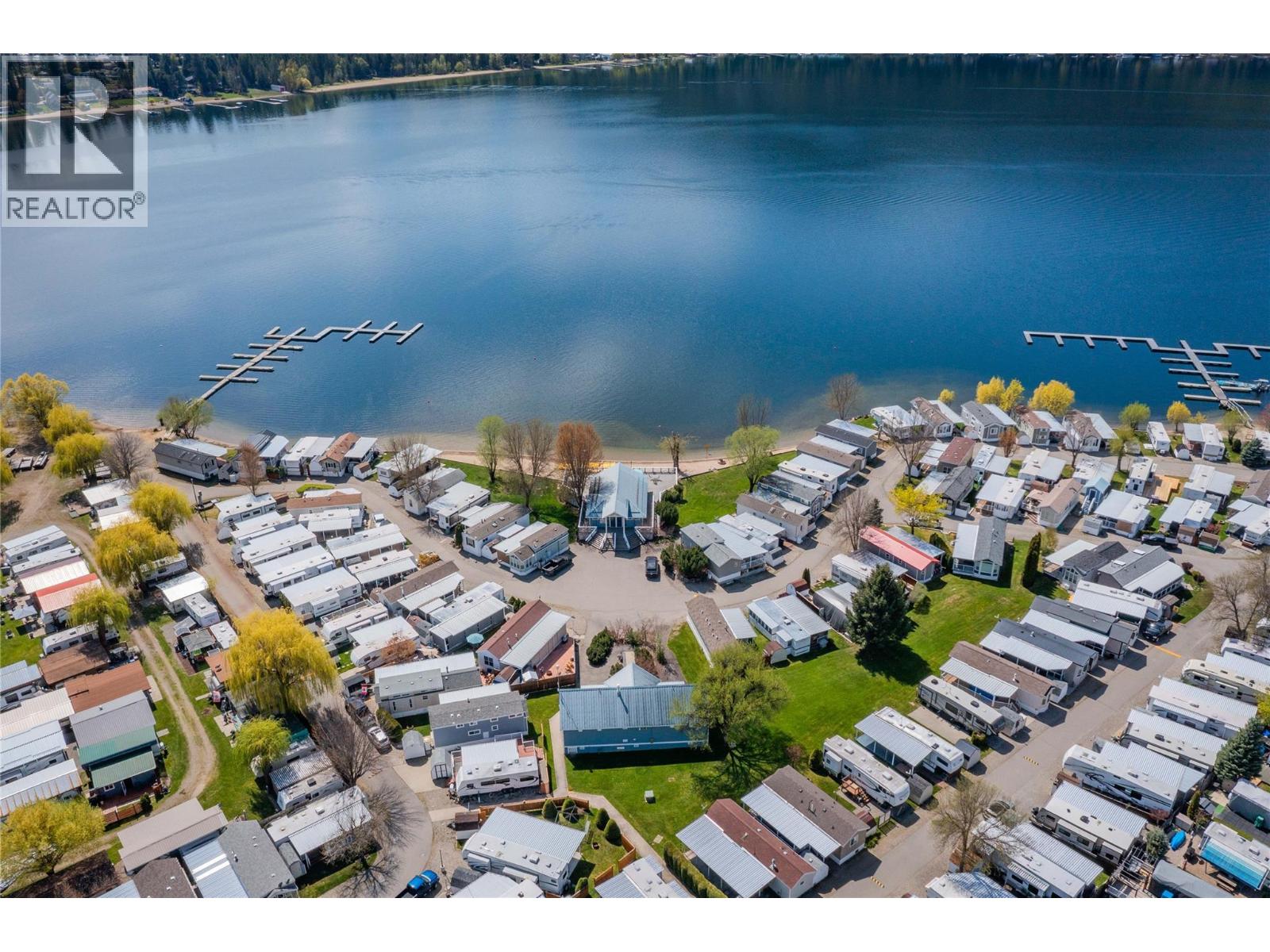 #108 1835 BAKERY FRONTAGE ROAD - 33