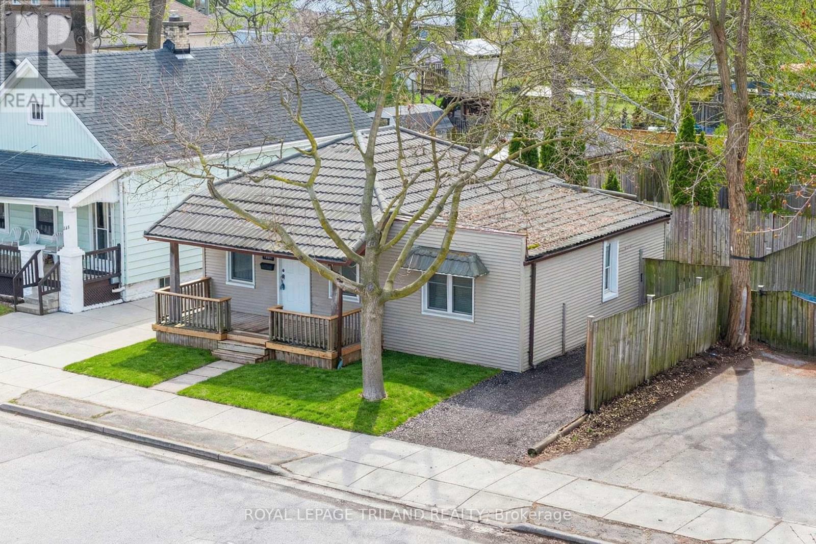 185 MAITLAND STREET - 10