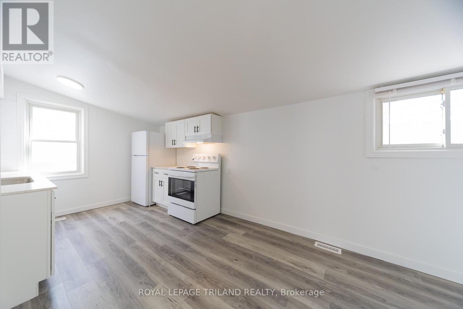 185 MAITLAND STREET - 18