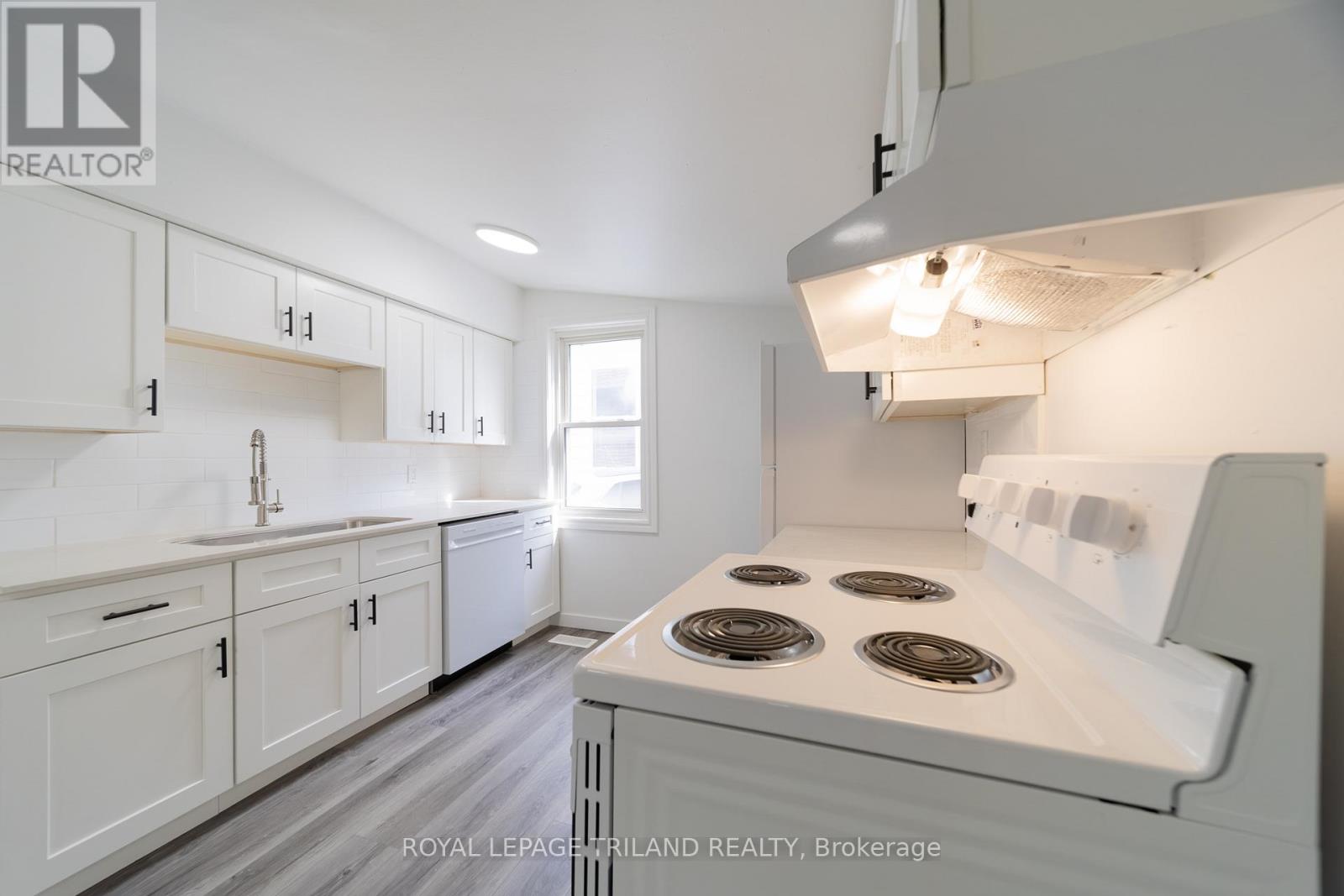 185 MAITLAND STREET - 22